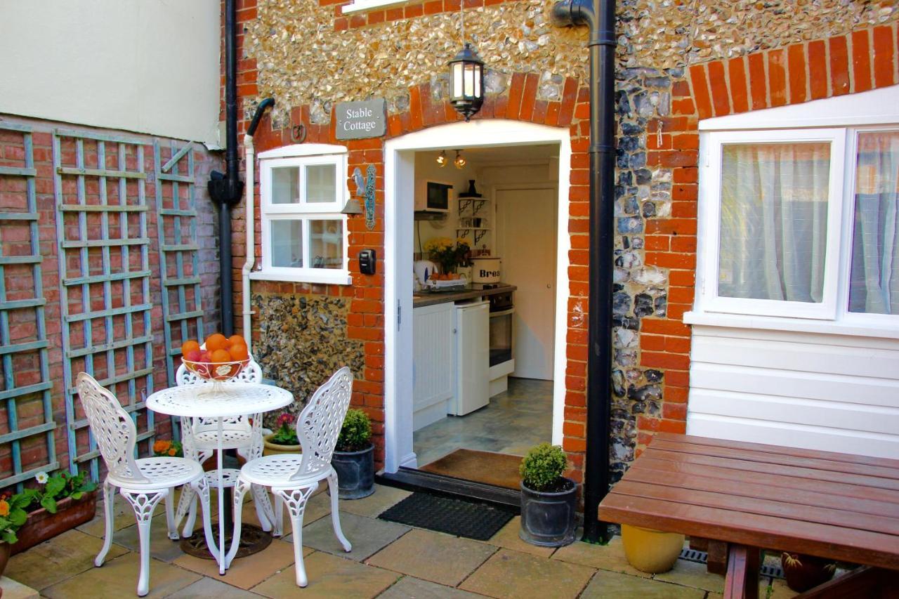 Romantic Flint Cottage On The Suffolk Coast Saxmundham Exterior foto
