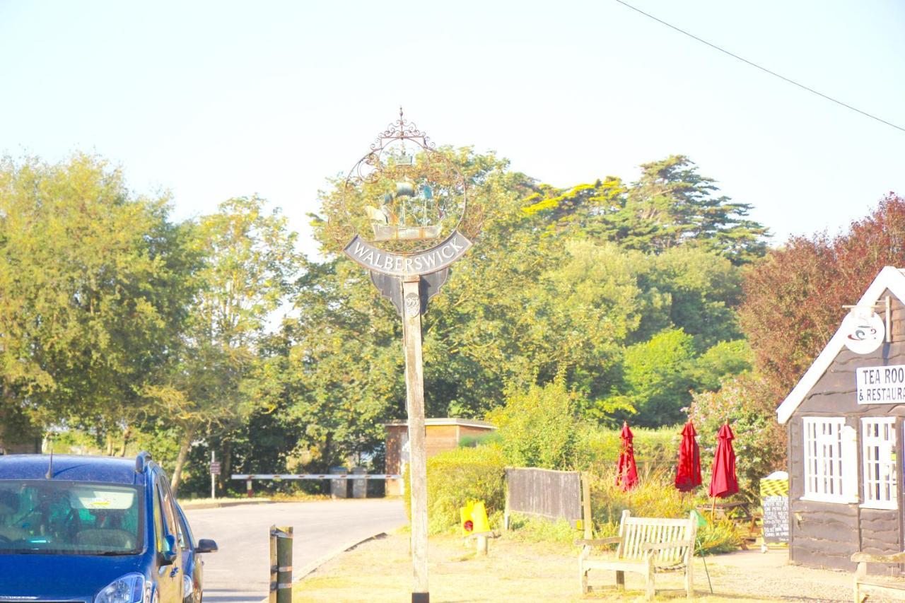 Romantic Flint Cottage On The Suffolk Coast Saxmundham Exterior foto